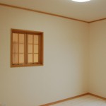 子供部屋:もちろん子供たちの部屋にもSUMICASを取り入れています。パインの床には白いオイルを塗って可愛らしい部屋に仕上げました。